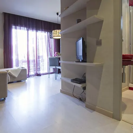 Sunny Flat Joan Maragall Apartment *